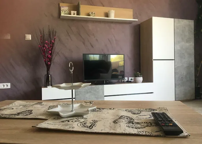 Holly Apartman